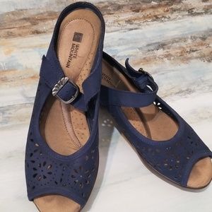 White Mountain Flats Blue Size 8.5